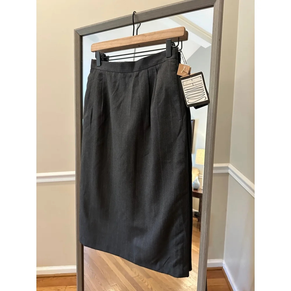 EH Woods Pencil Skirt Gray White Pinstripe Size 10